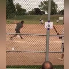 Braum Strowman muestra su poder con espectacular home run