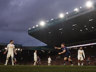 Soccer Football - Premier League - Leeds United v Arsenal - Elland Road, Leeds, Britain - January 31, 2026 Arsenal's Viktor Gyokeres celebrates scoring their third goal Action Images via Reuters/Lee Smith EDITORIAL USE ONLY. NO USE WITH UNAUTHORIZED AUDIO, VIDEO, DATA, FIXTURE LISTS, CLUB/LEAGUE LOGOS OR 'LIVE' SERVICES. ONLINE IN-MATCH USE LIMITED TO 120 IMAGES, NO VIDEO EMULATION. NO USE IN BETTING, GAMES OR SINGLE CLUB/LEAGUE/PLAYER PUBLICATIONS. PLEASE CONTACT YOUR ACCOUNT REPRESENTATIVE FOR FURTHER DETAILS..
