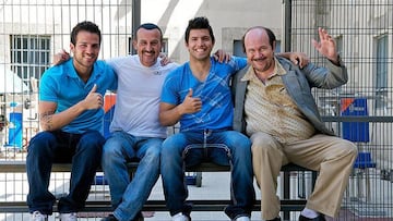 Ambos futbolistas se presentaron para jugar en el equipo de la cárcel en 'Torrente 4', pero el "buen ojo" de Torrente no les aceptó en el equipo.