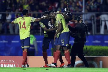 La Selección Colombia clasifica a octavos de final después de un cerrado partido contra Qatar en el estadio de Sao Paulo, Morumbí.