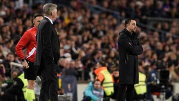 El tir¨®n de orejas de Xavi a Ancelotti