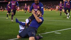 Luis Su&aacute;rez celebr&oacute; as&iacute; el primer gol del Bar&ccedil;a.