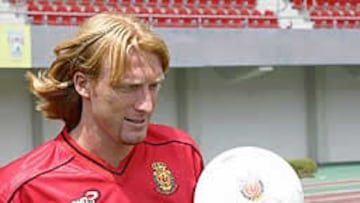 <b>PRESENTACIÓN</b>. Lussenhoff se ha convertido en el cuarto fichaje del club balear.