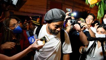 Los abogados de Ronaldinho preparan el plan para conseguir su libertad en agosto