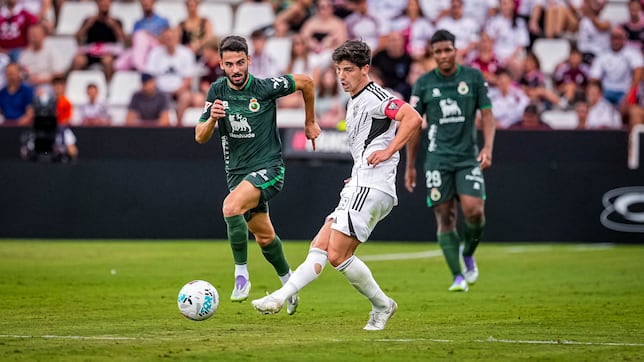 La salida inmediata de Riki al Deportivo sigue en punto muerto