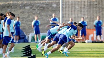 Jugadores rojiblancos, en la pretemporada en San Rafael en la 22-23.