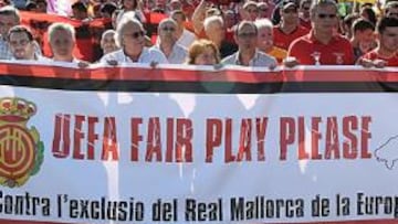 <b>MANIFESTACIÓN EN PALMA. </b>En su día, varios aficionados del Mallorca salieron a la calle para protestar.