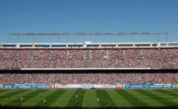 Llenazo en el Vicente Calder&oacute;n. 