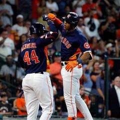 Pitchers de Astros ponchan a 20 y Jeremy Peña conecta HR de la victoria vs. Angels