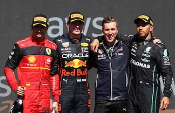 Carlos Sainz, Max Verstappen, Ben Gordon-Smith y Lewis Hamilton