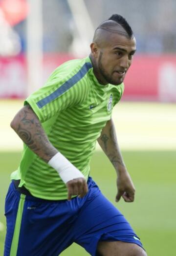 05/06/15  PREVIA FINAL CHAMPIONS LEAGUE
ULTIMO ENTRENAMIENTO DE LA JUVENTUS EN EL ESTADIO OLIMPICO DE BERLIN 
ARTURO VIDAL