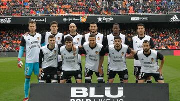 El Valencia, con la camiseta.