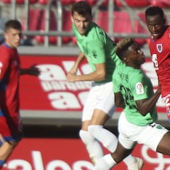 El Almería se aprovecha de un Numancia tocado