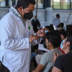 Vacunación adolescentes de 12 y 13 años Edomex: municipios, calendario y requisitos