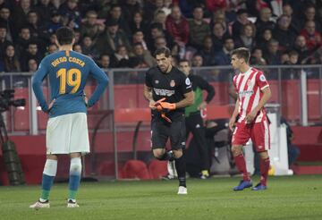 Gorka salió por el lesionado Bounou. El portero vasco tuvo dos actuaciones magistrales que evitaron el gol del Atlético de Madrid. 