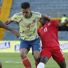 Falcao sale del Colombia-Panamá con molestias en un tobillo