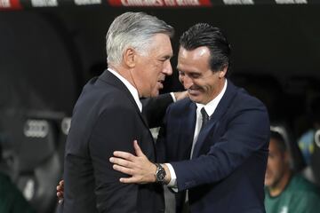  Saludo entre Ancelotti y Emery.