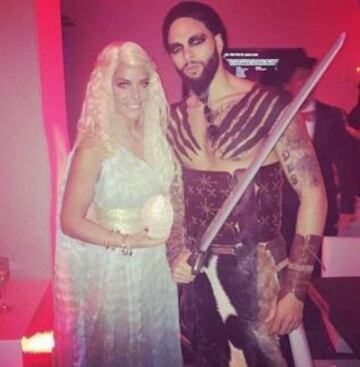 Deron Williams y su mujer, disfrazados de Khal Drogo y Khaleesi, personajes de Juego de Tronos.