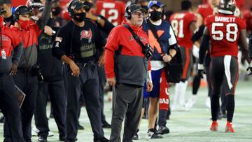 Los Buccaneers, ubicados en el antepenúltimo puesto de la liga en producción terrestre, acarrearon cinco veces el balón para ocho yardas.