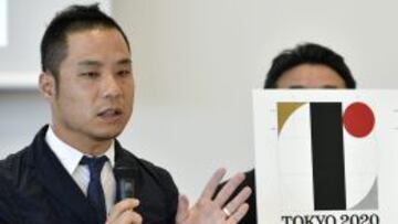 Fotografía de archivo del diseñador japonés Kenjiro Sano durante una rueda de prensa concerniente al pleito por plagio del logo Tokio 2020 en Tokio (Japón).