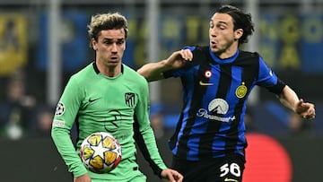 Griezmann y Darmian, durante el Inter-Atlético de Champions.