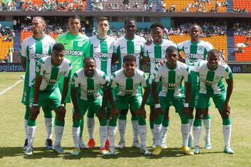 El equipo colombiano se impuso 3-0 en el amistoso disputado en el Atanasio Girardot. La Noche Verdolaga se trasladó a la mañana de este domingo por lluvia.