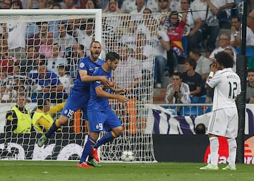 Uno de los últimos jugadores que ha vestido las camisetas de Real Madrid y Juventus ha sido Álvaro Morata. El delantero criado en la cantera madridista se marchó dos temporadas a Italia antes de ser recomprado por los de Chamartin. En ese tiempo, llegó a dejar sin una final de Champions al Real Madrid con un gol en el propio Santiago Bernabéu. En 2020 vuelve a marcharse cedido a la Juventus, y en 2022 vuelve al Atlético. 