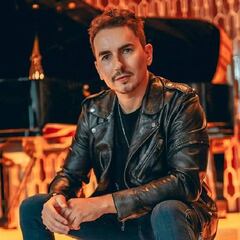 "¿Motos? Estoy cansado. Me interesa más un viaje, la fiesta..."