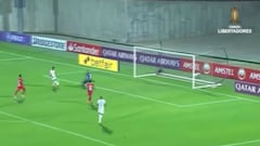 ¡Como en el barrio!: el golazo de Vargas en la Libertadores