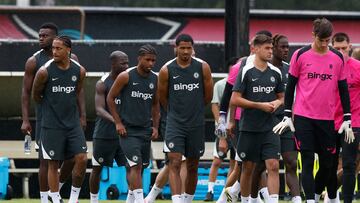 Soccer Football - FIFA Club World Cup - Chelsea Training - Miami, Florida, U.S. - July 3, 2025 Chelsea's Levi Colwill and teammates during training REUTERS/Marco Bello