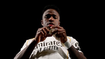 The Brazilian winger has been ruled out of appearing in the game at Mestalla.