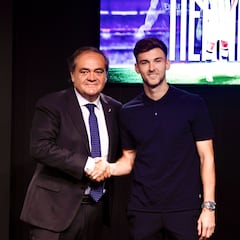 Aperribay: “Estamos interesados en Odriozola, veremos si hablamos con el Real Madrid”