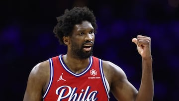 PHILADELPHIA, PENNSYLVANIA - APRIL 28: Joel Embiid #21 of the Philadelphia 76ers reacts during the fourth quarter against the New York Knicks during game four of the Eastern Conference First Round Playoffs at the Wells Fargo Center on April 28, 2024 in Philadelphia, Pennsylvania. NOTE TO USER: User expressly acknowledges and agrees that, by downloading and/or using this Photograph, user is consenting to the terms and conditions of the Getty Images License Agreement. Tim Nwachukwu/Getty Images/AFP (Photo by Tim Nwachukwu / GETTY IMAGES NORTH AMERICA / Getty Images via AFP)