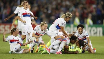 El Lyon celebra su cuarto título de la Champions.