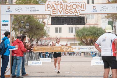 Mechaal gana la Cursa de Ibiza sin récord de España de 10K