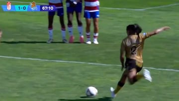 Colocación perfecta en este cobro de tiro libre.