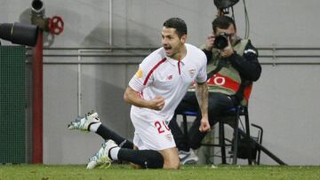 Vitolo celebrando su gol.