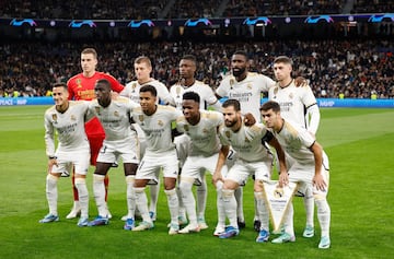 Once inicial del Real Madrid. Adriy Lunin, Toni Kroos, Eduardo Camavinga, Toni Rüdiger, Federico Valverde, Lucas Vázquez, Ferland Mendi, Rodrygo Goes, Vinicius Junior, Nacho Fernández y Brahim Díaz.