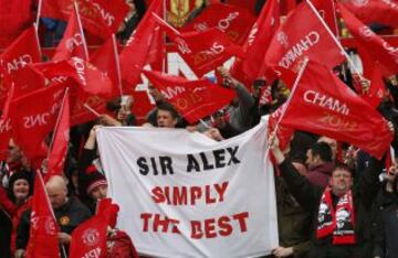 Despedida de los seguidores y jugadores del Manchester United a Sir Alex Fergurson entrenador durante 26 años, antes del encuentro de la Premier League entre el Manchester United y el Swansea City en Old Trafford.