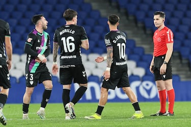 Aprobados y suspensos del Málaga: polémica por dos penaltis no señalados