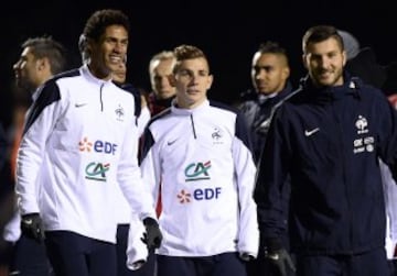 Raphael Varane y Lucas Digne.