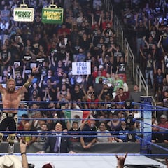 Edge, Belair, Balor y el regreso de los fans en SmackDown