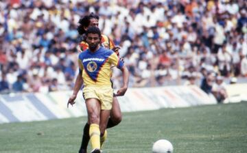 Cecilio de los Santos también es histórico con las Águilas pues fue fundamental para esa época dorada en la década de los 80