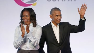 Barack Obama y su esposa Michelle, aprovecharon las graduaciones de distintas escuelas para hablar sobre las manifestaciones de apoyo a George Floyd.