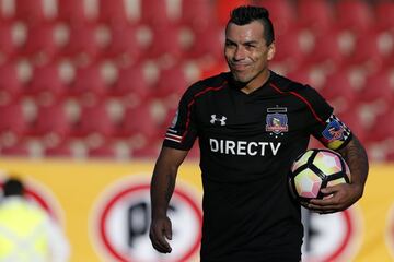 El delantero fue el mejor de Colo Colo en el campeonato gracias a los 11 tantos que marcó. No fue considerado por Pizzi para la Confederaciones, pese a haber marcado dos goles en la última fecha de Eliminatorias.