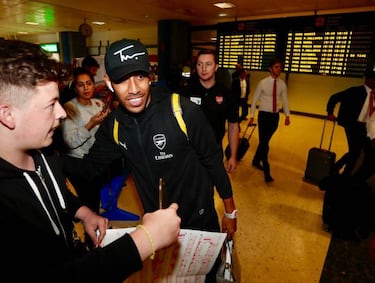 El Arsenal llega a Valencia con Özil en la 'lista negra' para salir