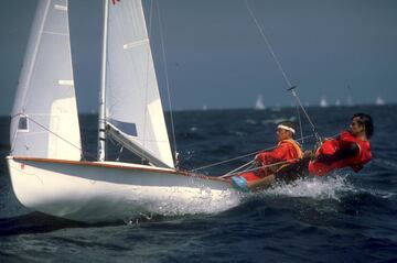 El canario, de 59 años, logró la triple corona en la modalidad de Flying Dutchman, tras ganar el Mundial en 1987, el Europeo en 1988 y el oro en Barcelona 1992. También logró el oro olímpico en 470 en Los Ángeles 1984 y el Europeo en 1985.