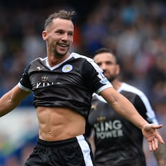 Del cielo de la Premier... al suelo de la obra