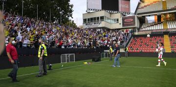 Falcao ha sido presentado con el Rayo Vallecano ante la presencia de numerosos seguidores.