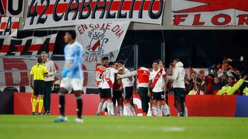 Soccer Football - Copa Libertadores - Group D - River Plate v Sporting Cristal - Estadio Monumental, Buenos Aires, Argentina - April 19, 2023 River Plate's Ezequiel Barco celebrates scoring their third goal with teammates REUTERS/Matias Baglietto